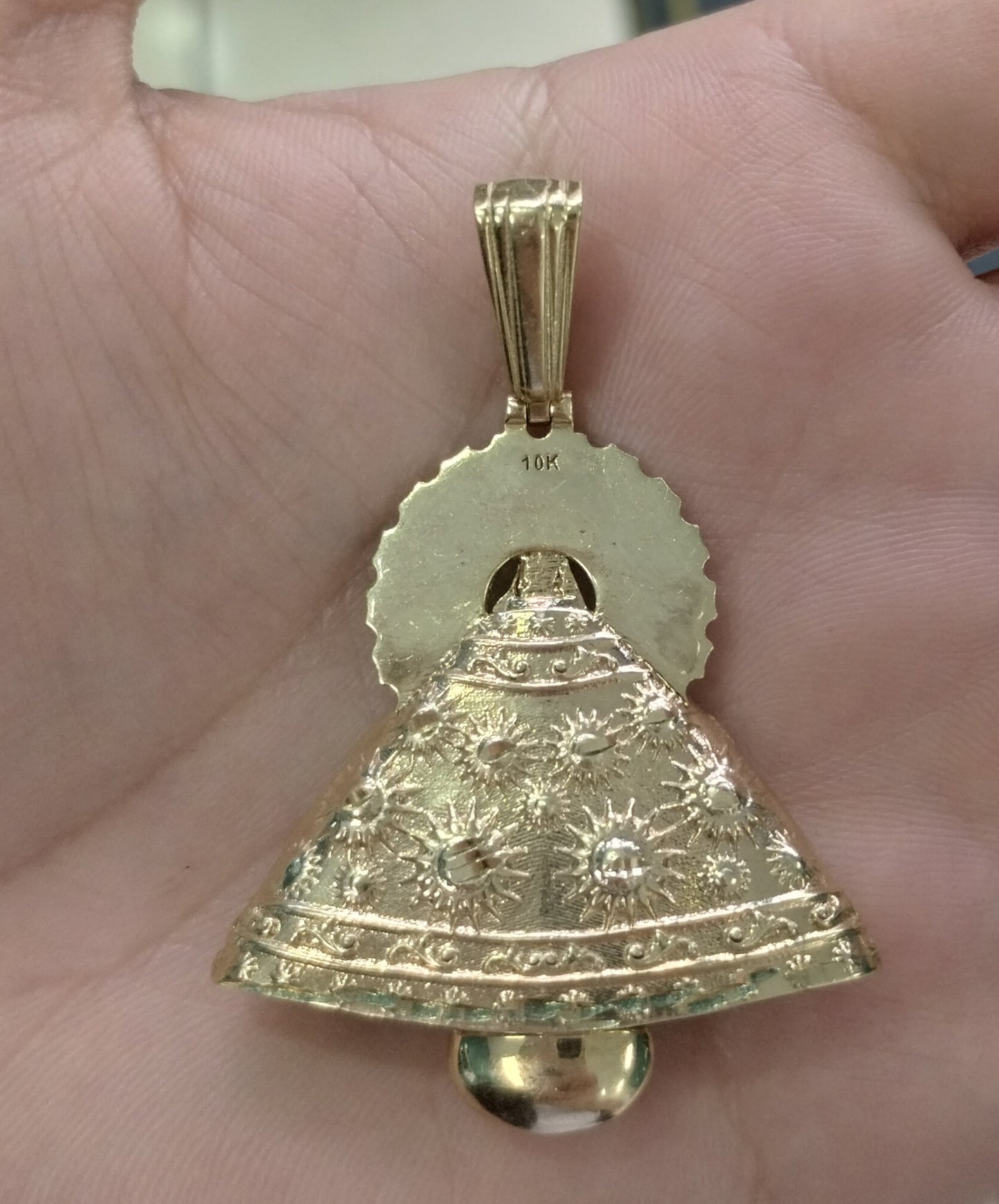 10K SOLID PENDANT VIRGIN CARIDAD